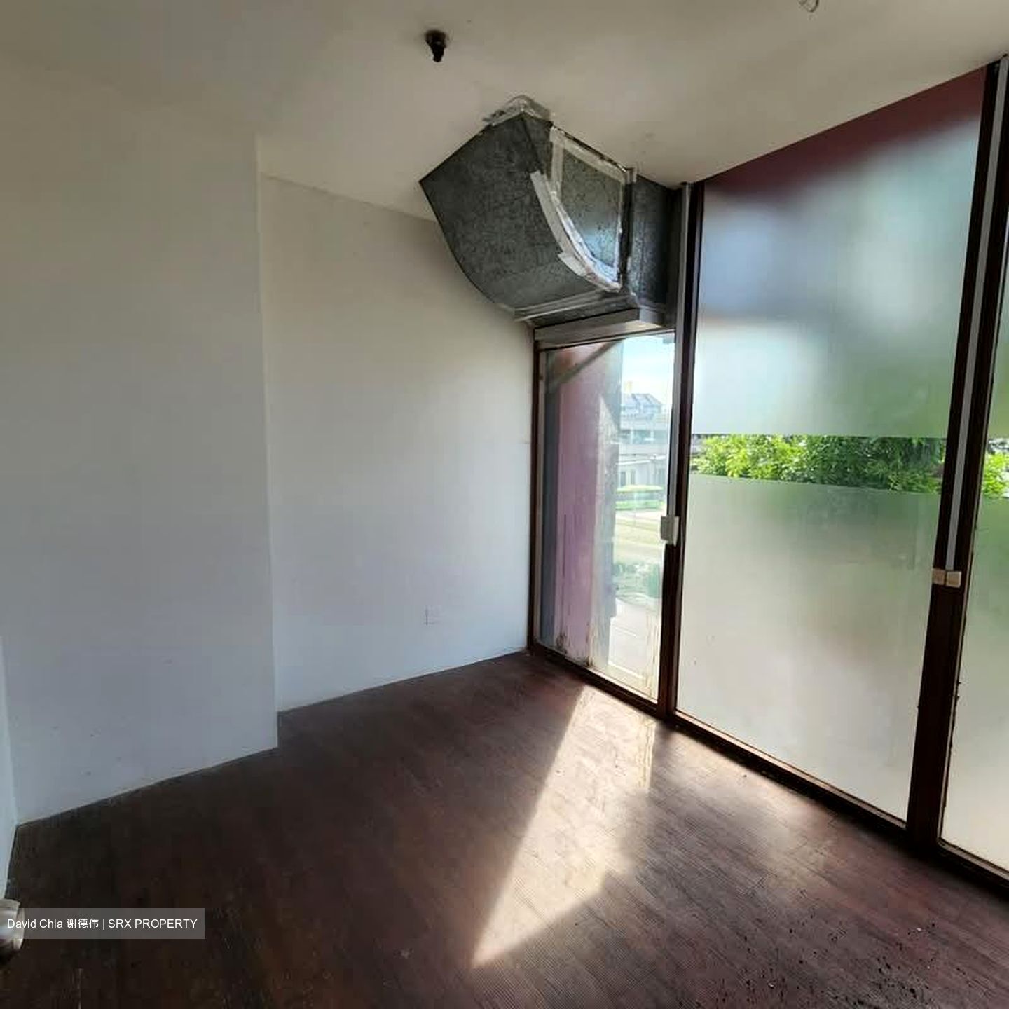 Upper Serangoon Shopping Centre (D19), Retail #598615361